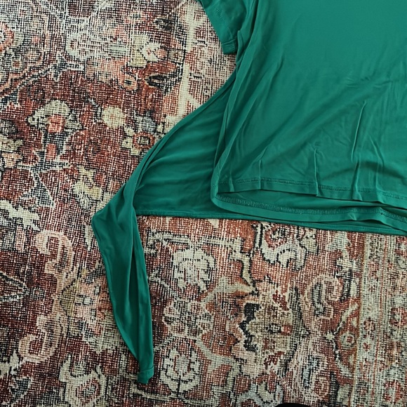 SOLD - Wilfred front tie t-shirt - Picture 4 of 6